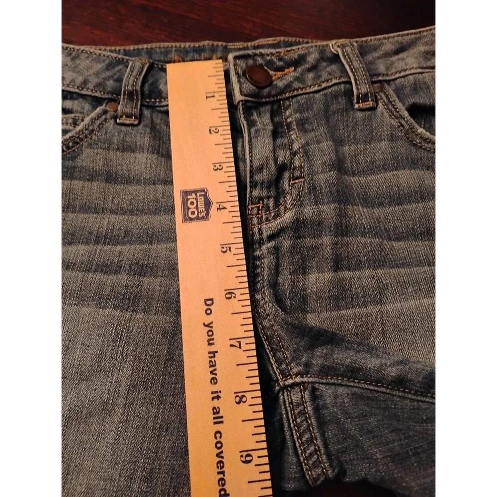 Jennifer Lopez Womens Distressed Denim Jean Shorts Medium Wash Size 6